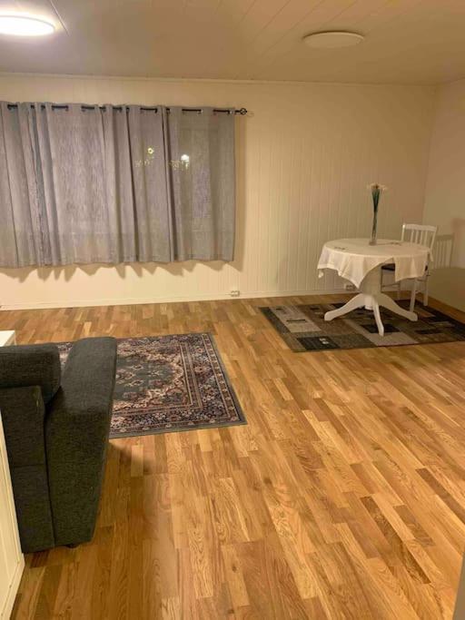 Fin Leilighet I Tromsdalen. Apartment Tromso Ngoại thất bức ảnh